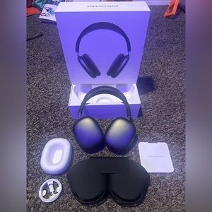 Space Grey AirPodpro max Brand new